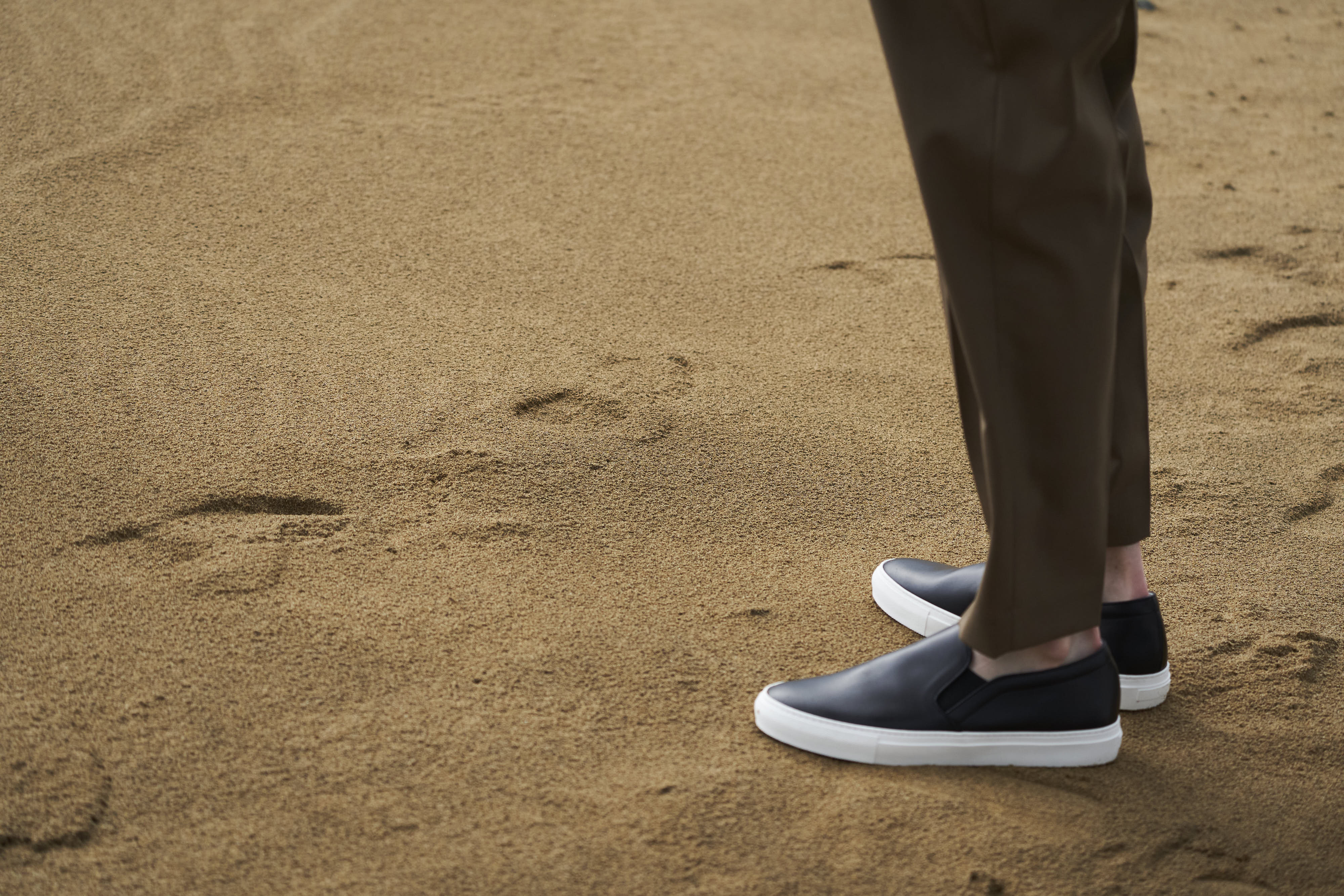 Leather sipp-on Men BR6001 Black/White