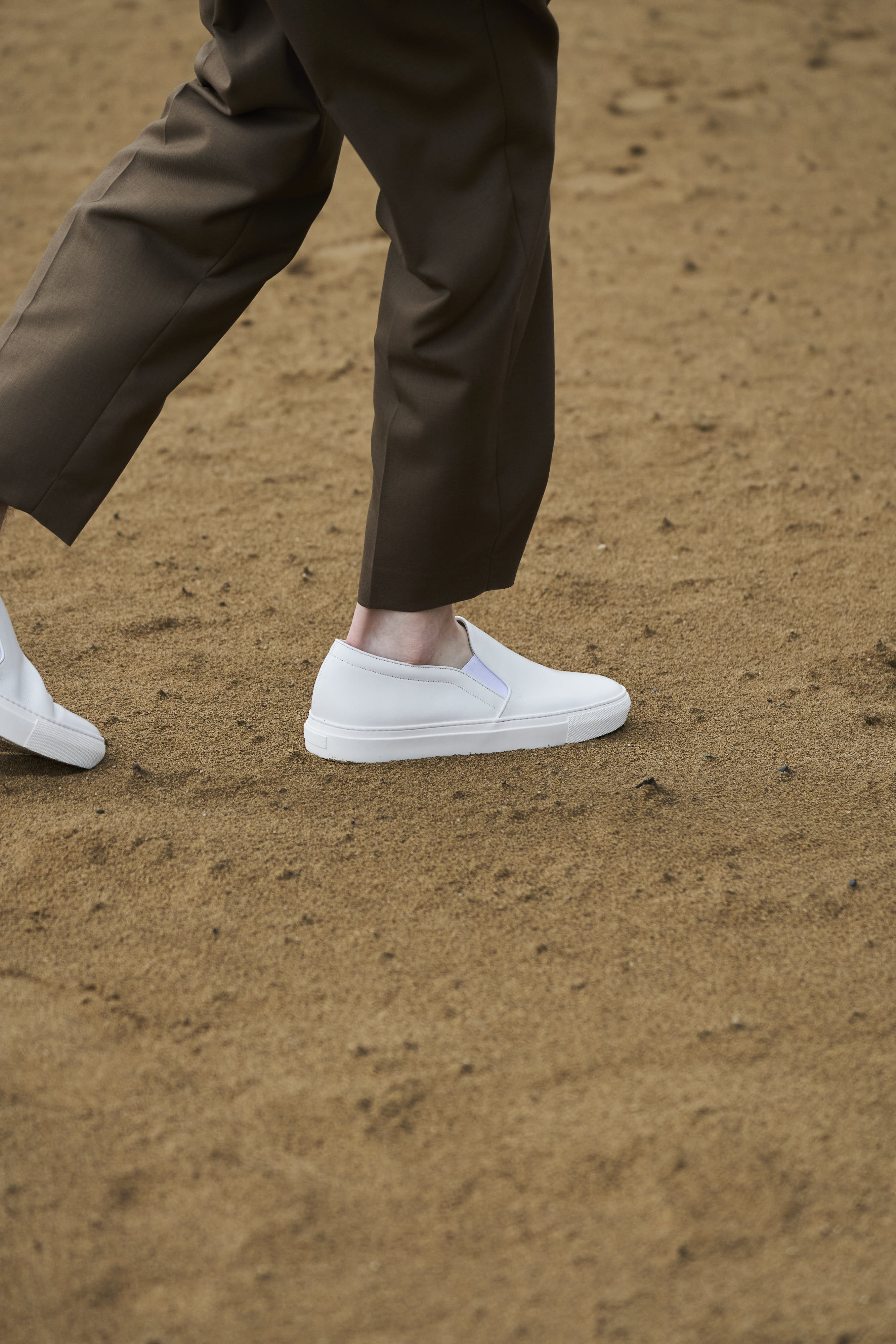 Leather sipp-on Men BR6001 White