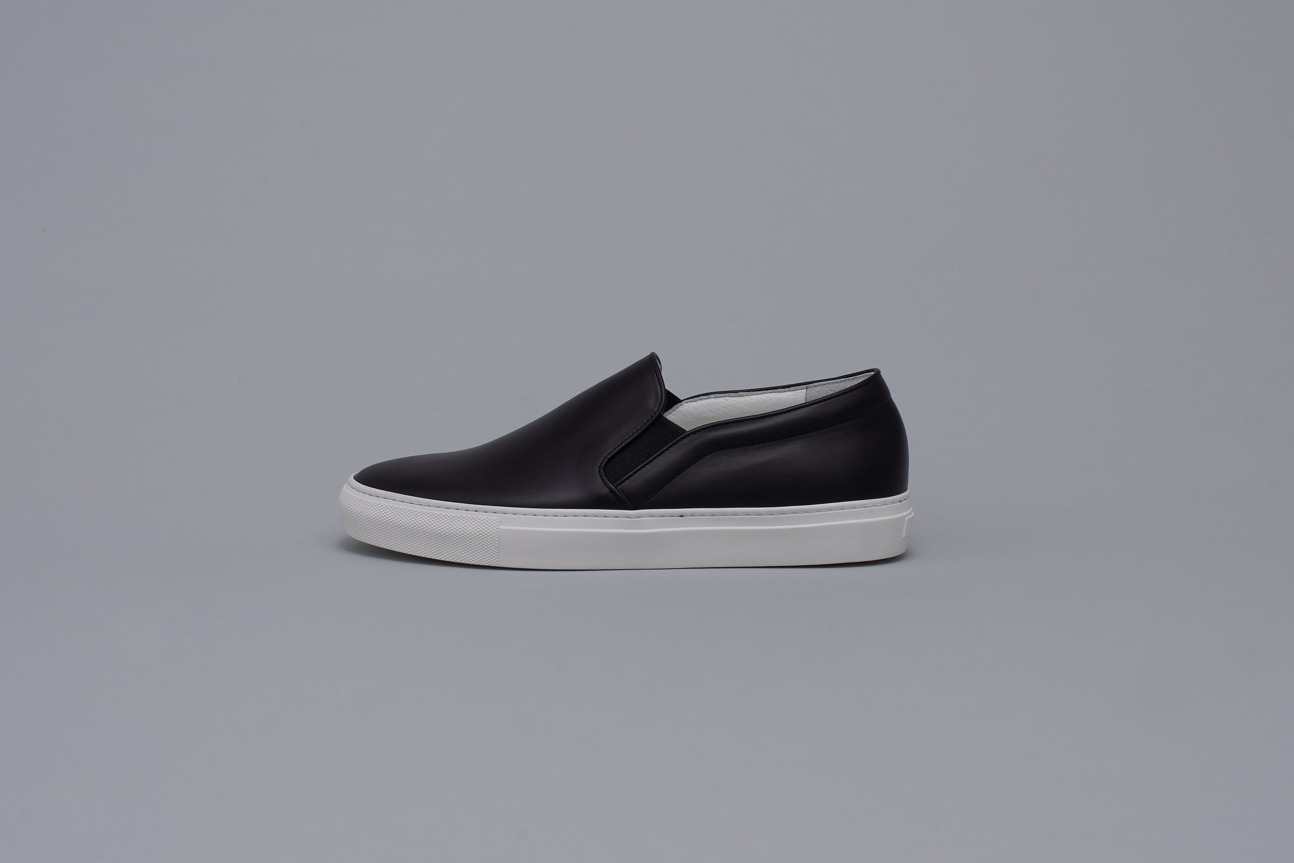 Leather sipp-on Men BR6001 Black/White