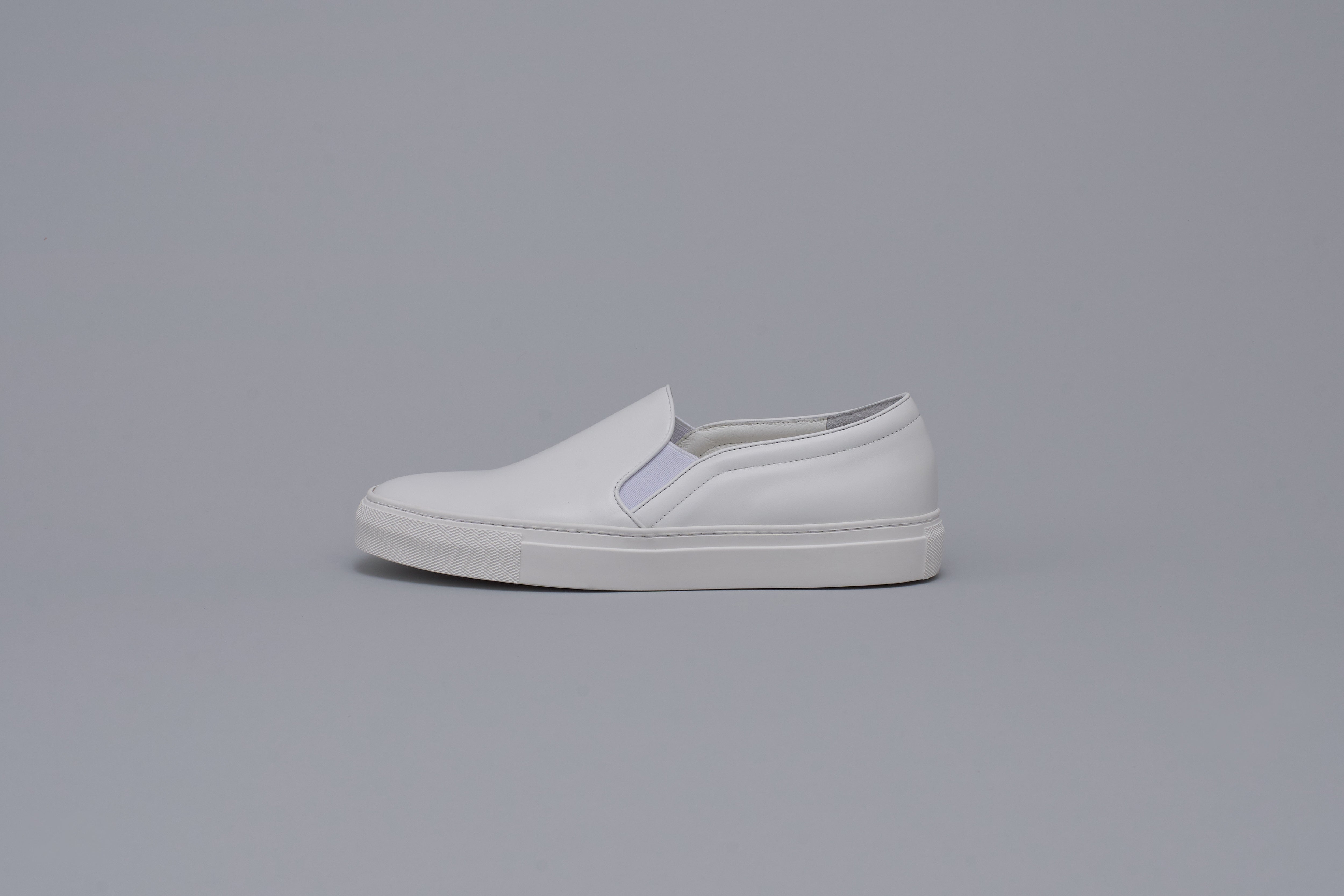 Leather slipp on Women BR6002 White