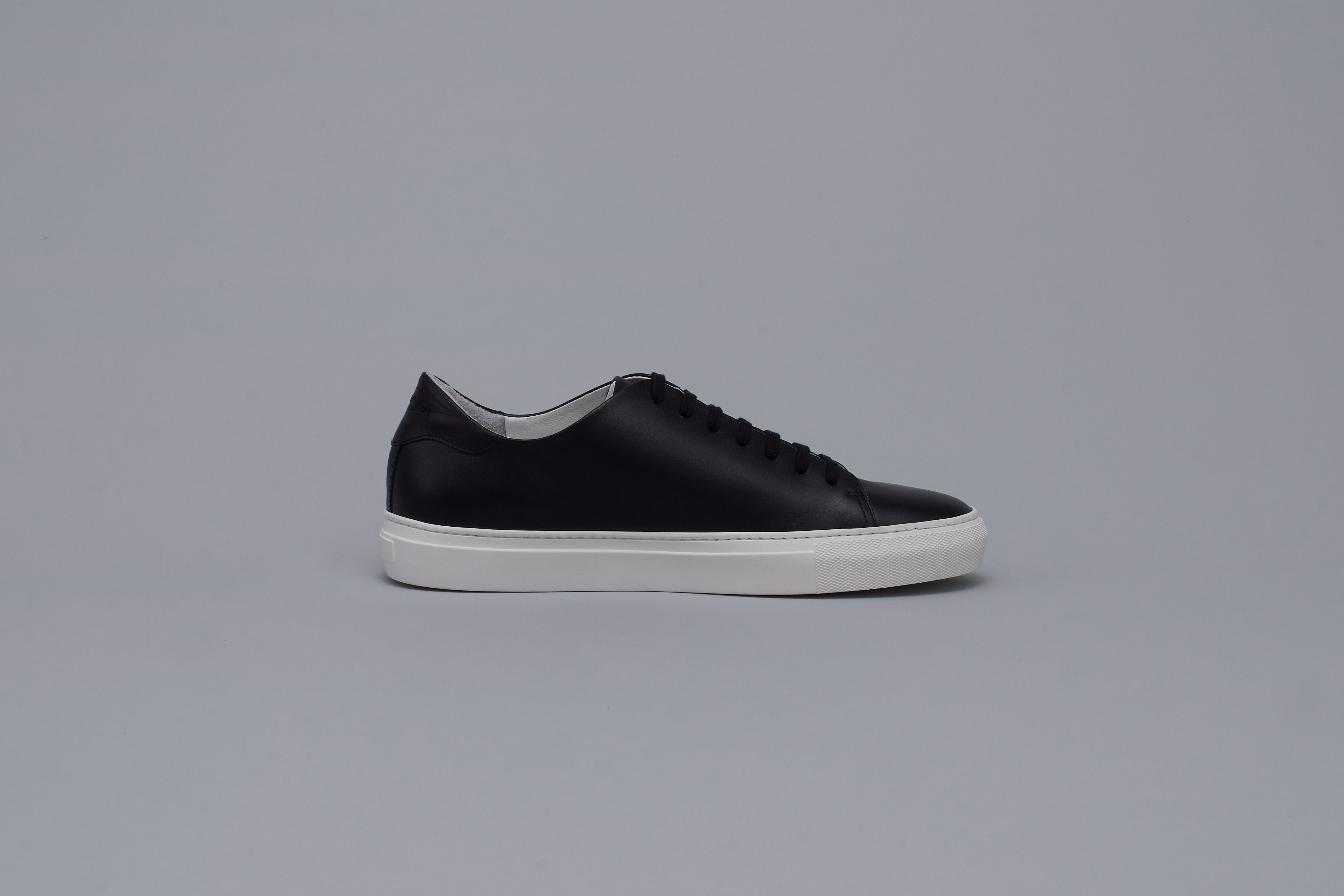 Leather sneakers Men BR5001 Black/White