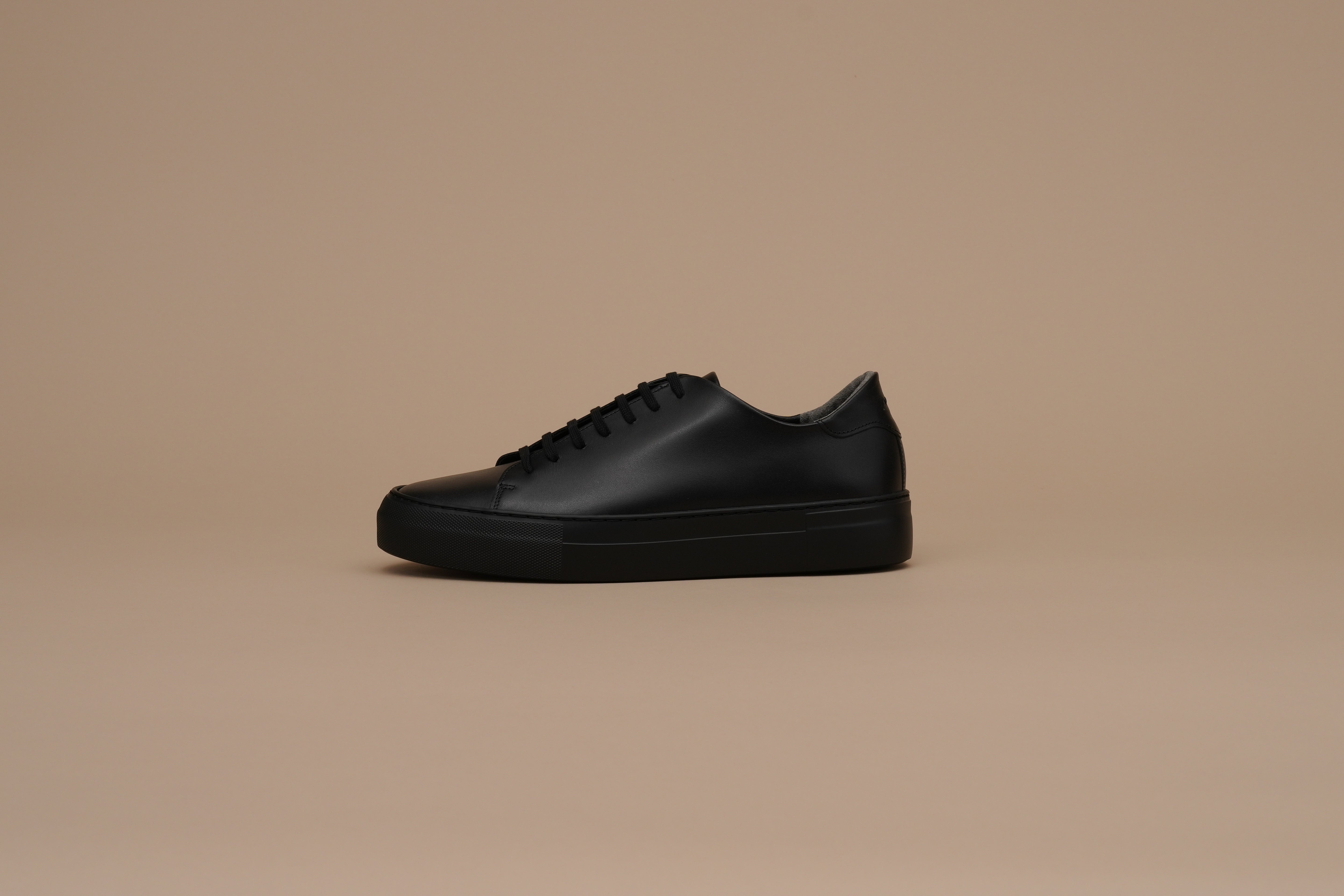 Leather sneakers Men BR7001EVA Allblack