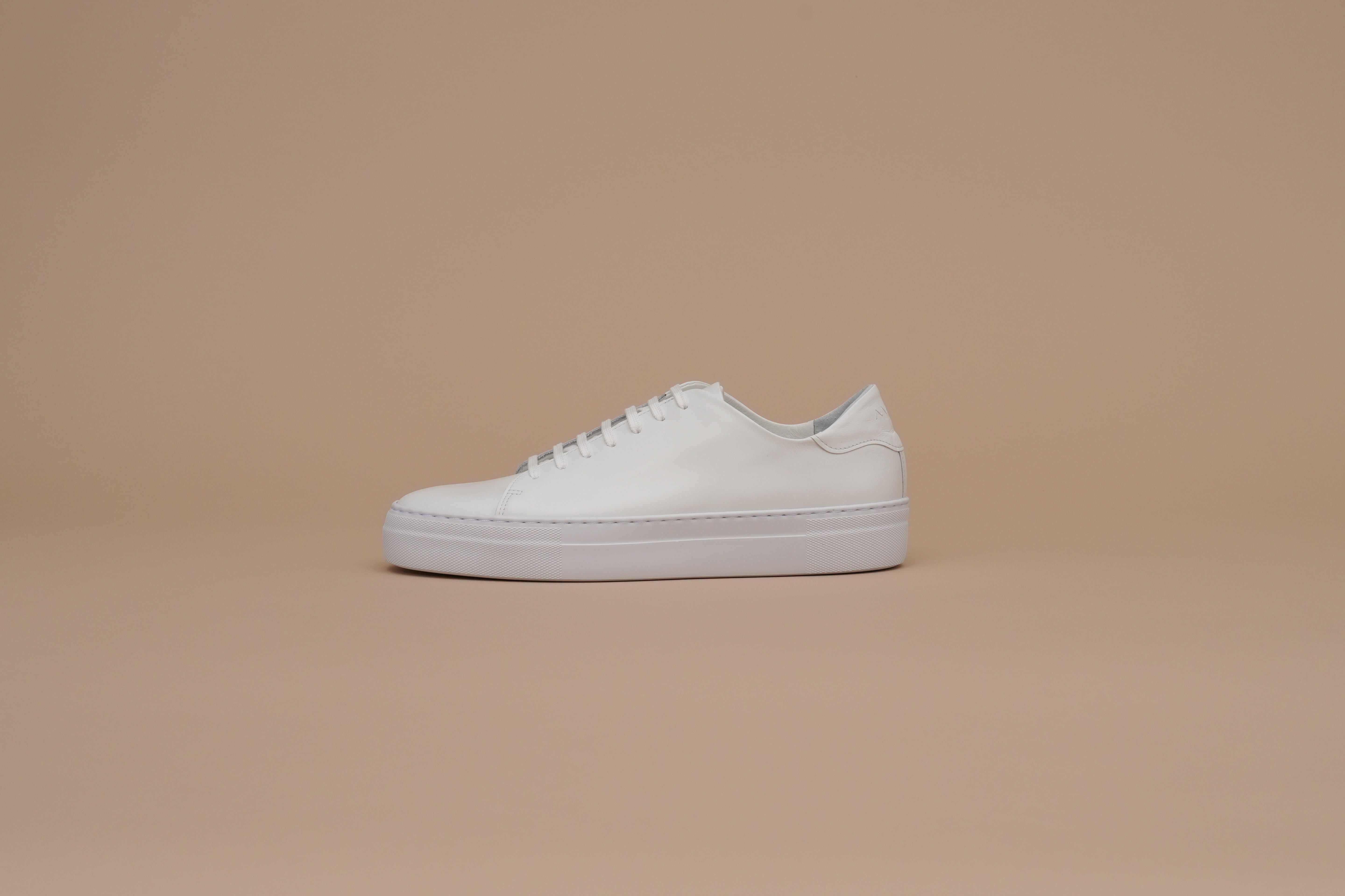 Leather sneaker Women BR7002EVA White