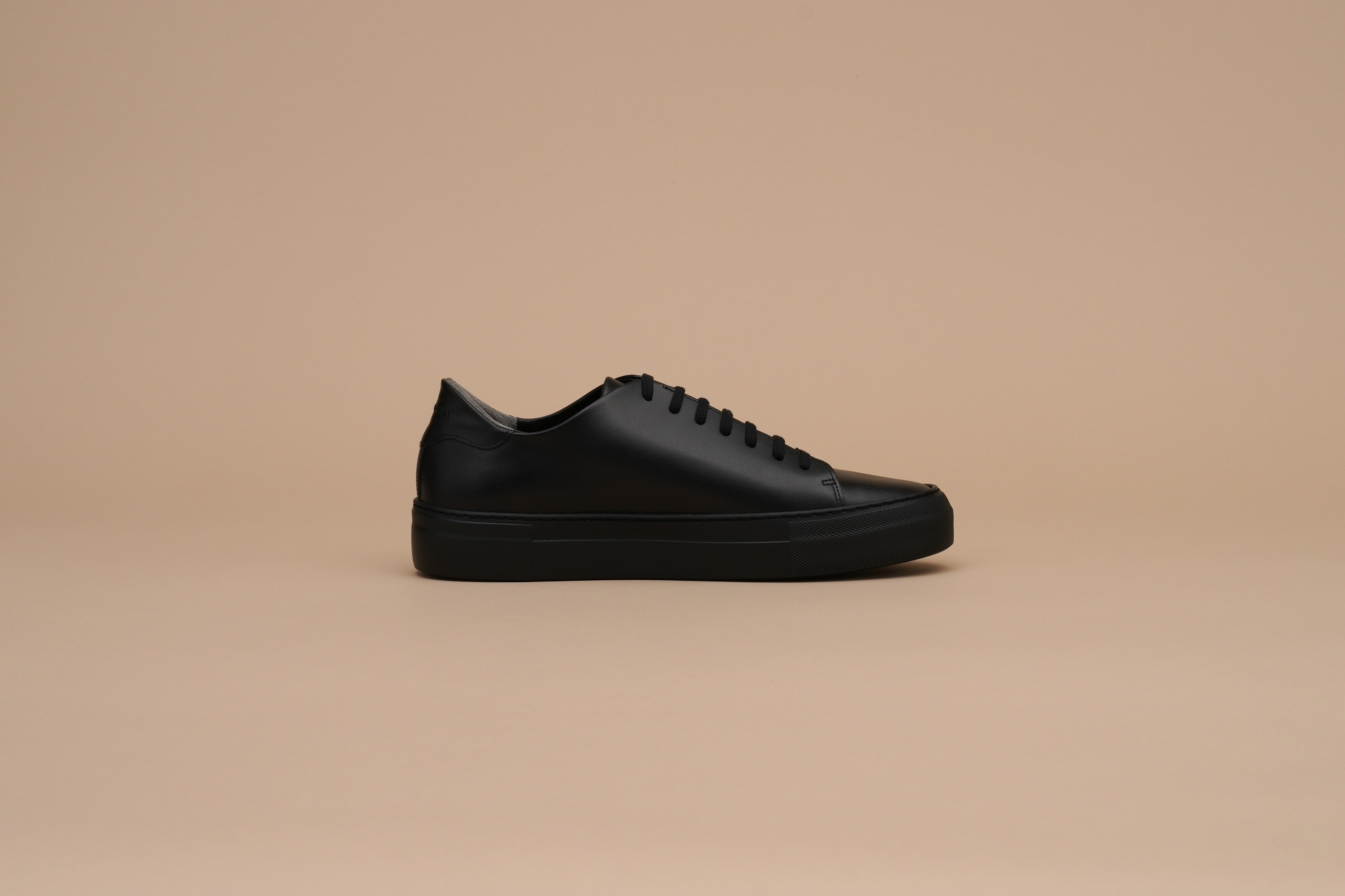 Leather sneakers Men BR7001EVA Allblack