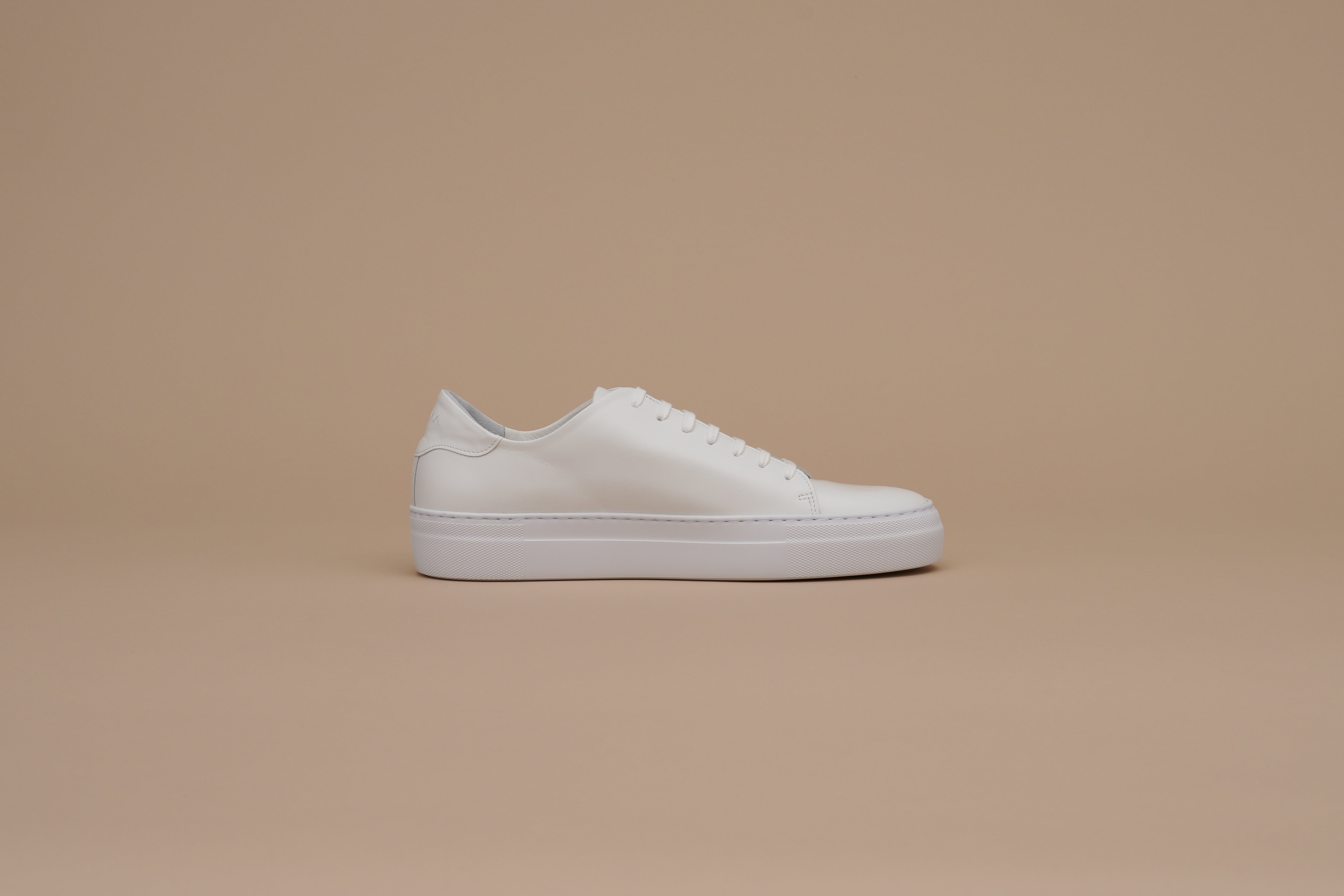 Leather sneaker Women BR7002EVA White