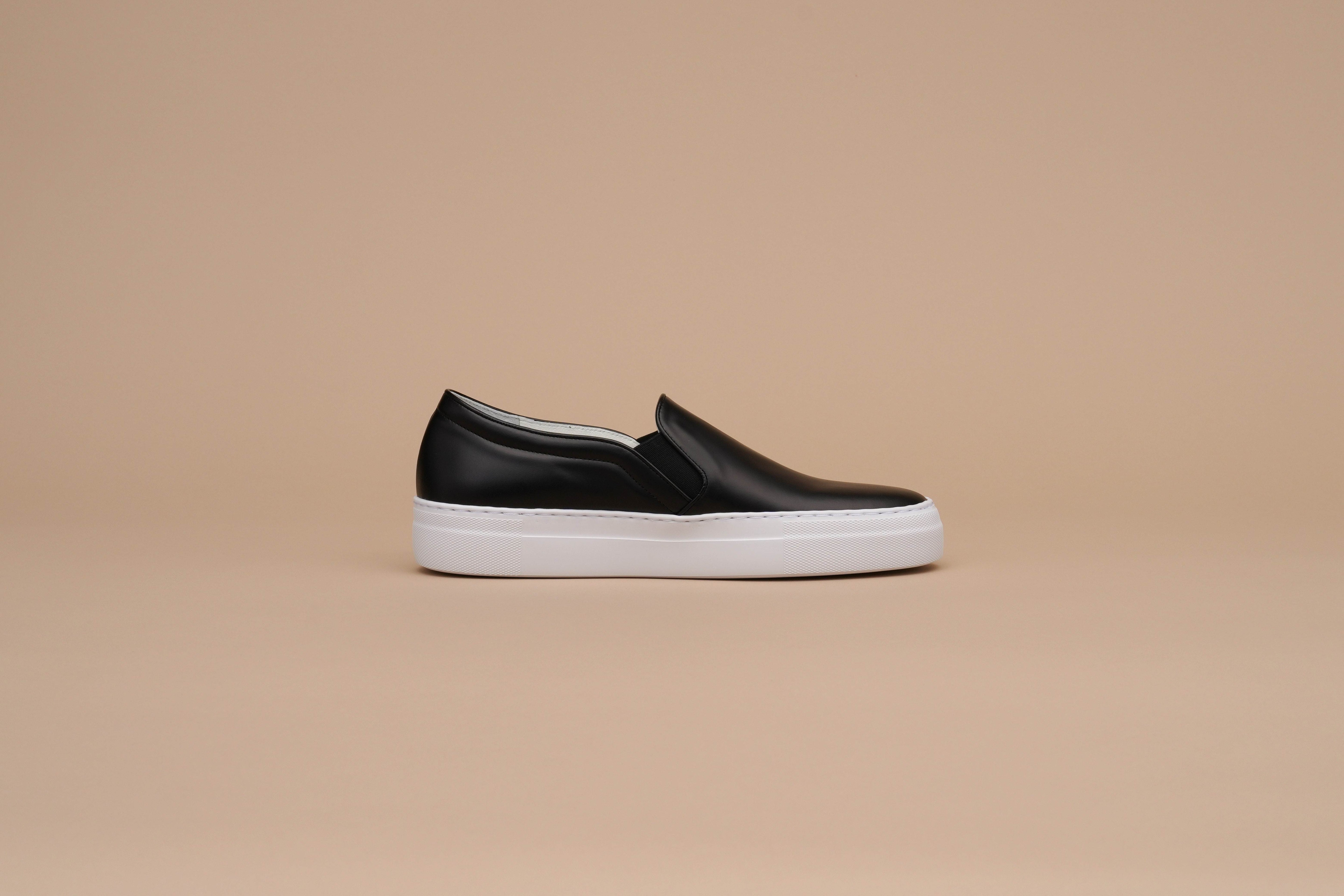 Leather slipp on Women BR8002EVA Black/White