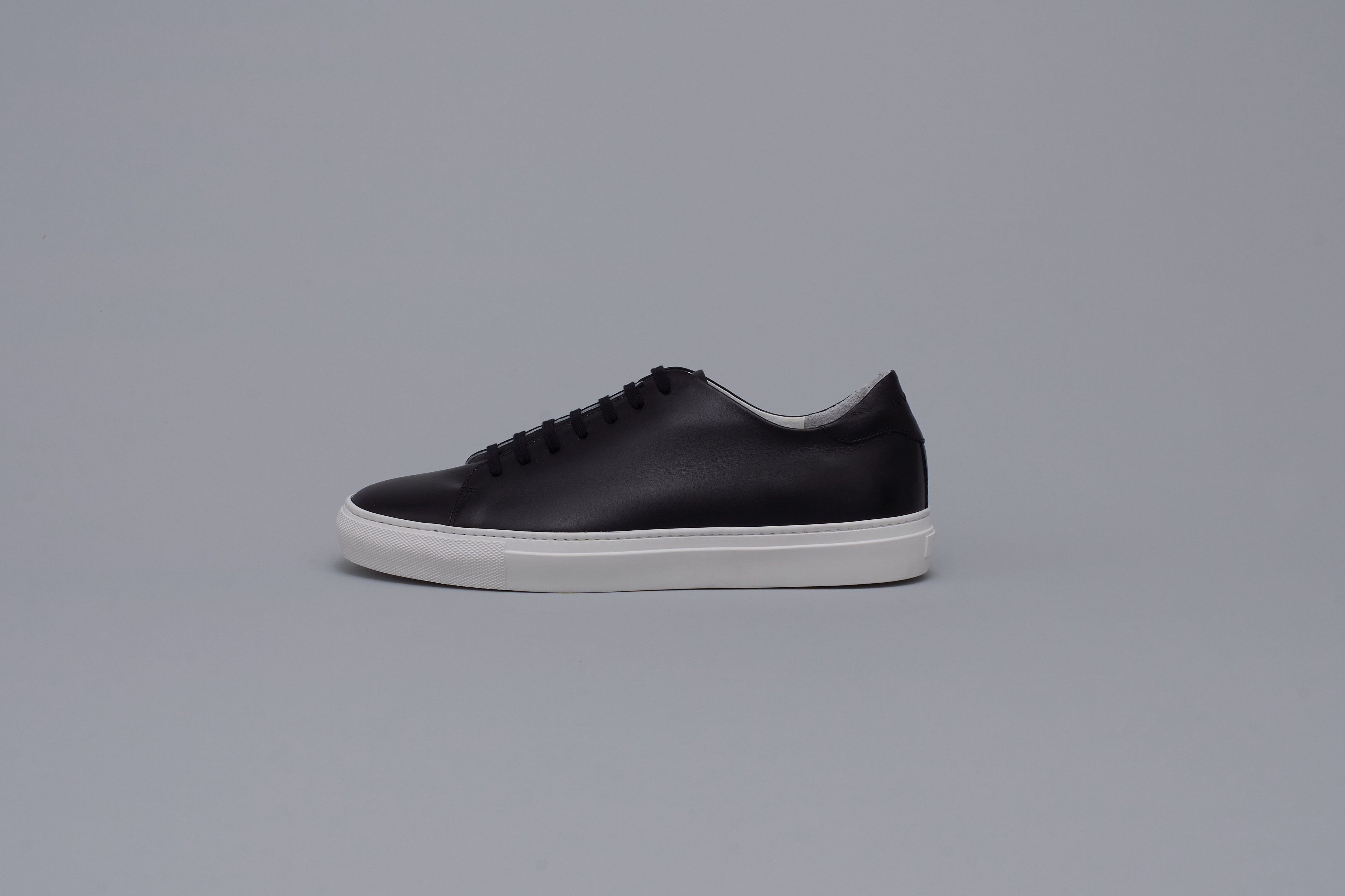 Leather sneakers Men BR5001 Black/White