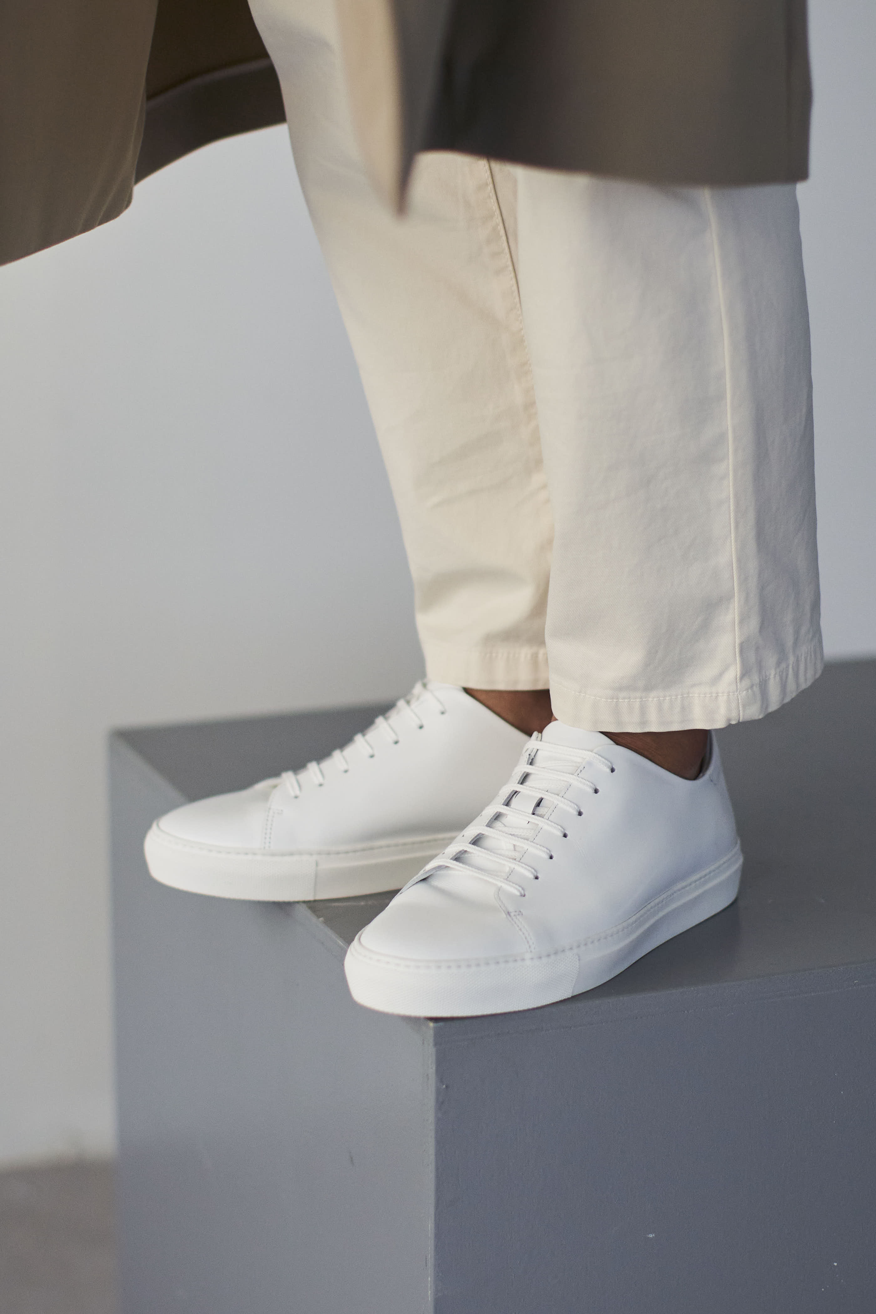 Leather sneakers Men BR5001 White